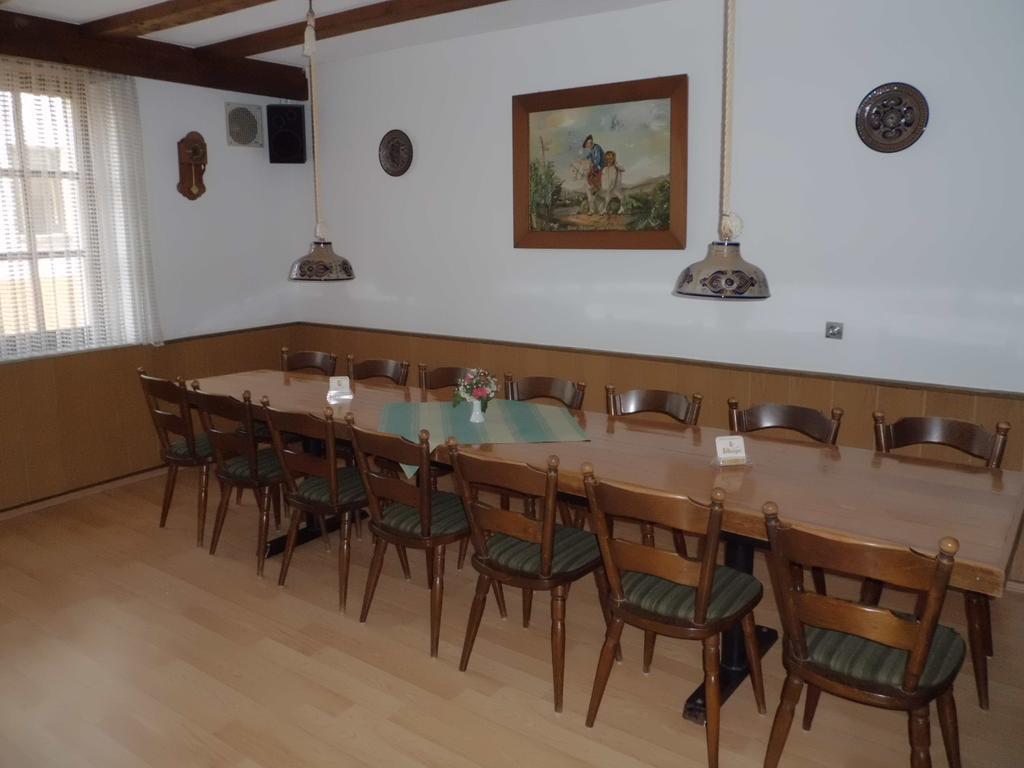 Hotel Restaurant Zur Pfanne Urbar  Buitenkant foto